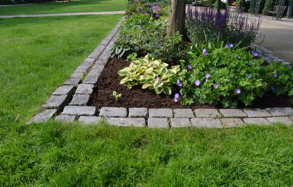 Stone Edging Installation in Destin